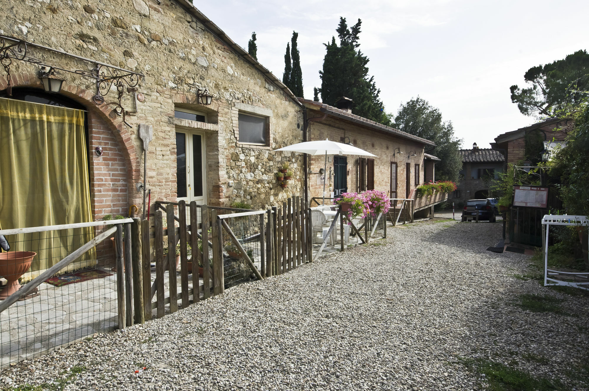 Agriturismo La Magione Quercegrossa Екстериор снимка